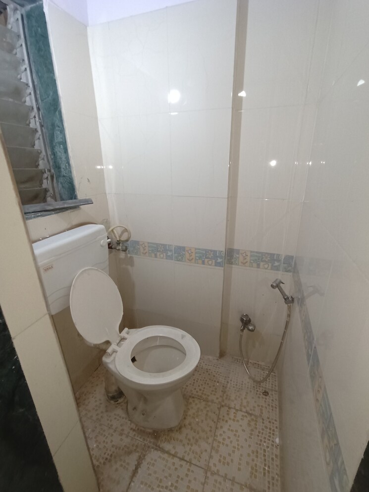 Bathroom, kashish-park-apartment 1 Bedroom 455 Sq.Ft. Apartment In Lal Bahadur Shastri Road Thane 8717648