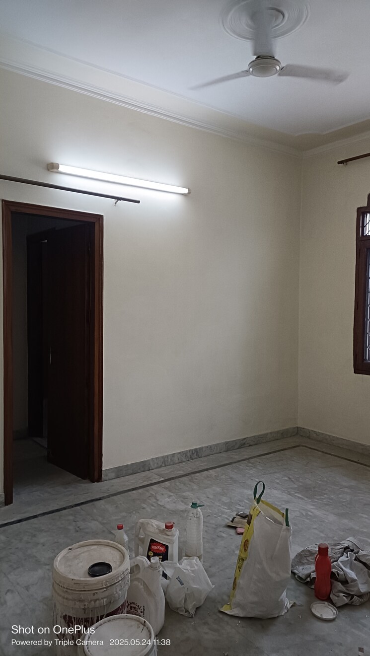 Room, ashoka-enclave-faridabad 3 Bedroom 1250 Sq.Ft. Builder Floor In Sector 34 Faridabad 8717499