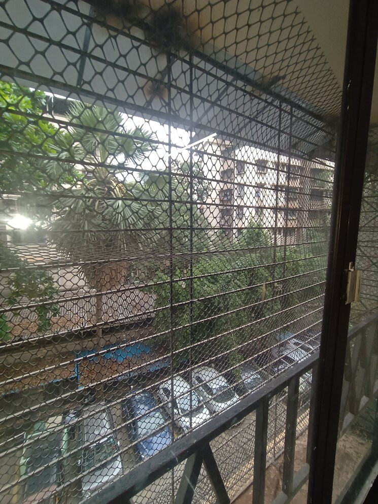 Balcony, kashish-park-apartment 1 Bedroom 455 Sq.Ft. Apartment In Lal Bahadur Shastri Road Thane 8717648