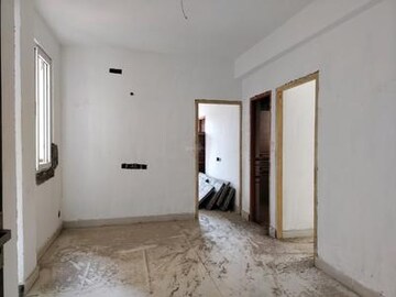 Room in 2 BHK Apartment at Grah Avas Green View Heights, Raj Nagar Extension – for Rent