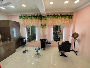 Team Area in  Showroom at Maruf Ganj – for Sale