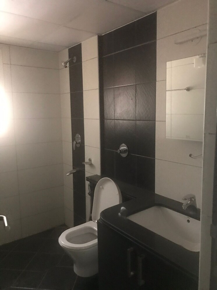 Bathroom, hrc-ibbani 3 Bedroom 1687 Sq.Ft. Apartment In Jakkuru Bangalore 8717520