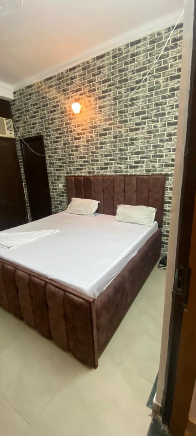 Room, sector 52 Pg For Boys & Girls In Sector 52 8717556