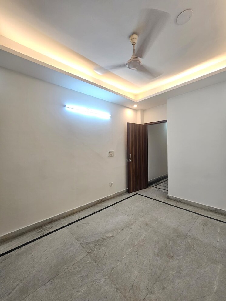 Room, palm-residency-chhatarpur 1 Bedroom 550 Sq.Ft. Apartment In Chattarpur Delhi 8717560