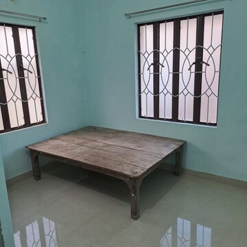 Room in 4 BHK Independent House at Bb Ganj – for Rent