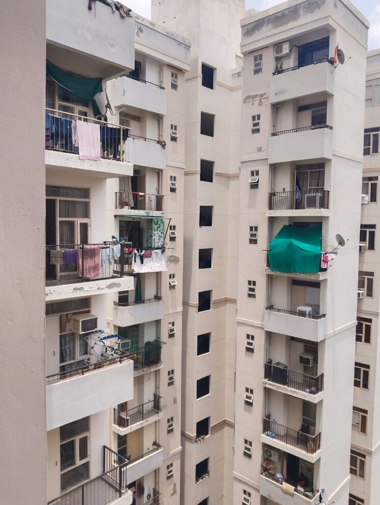 Floor Plan, omaxe-spa-village 3.5 Bedroom 1949 Sq.Ft. Apartment In Sector 78 Faridabad 8717621