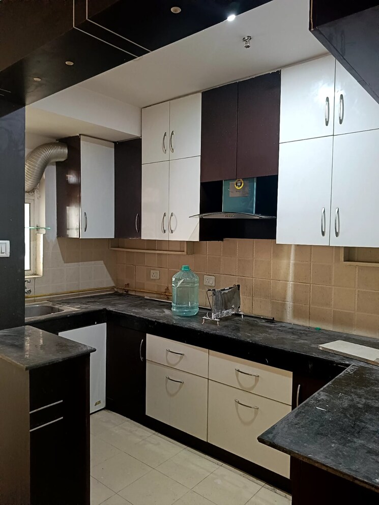 Kitchen, aims-golf-city 2 Bedroom 950 Sq.Ft. Apartment In Sector 75 Noida 8717607