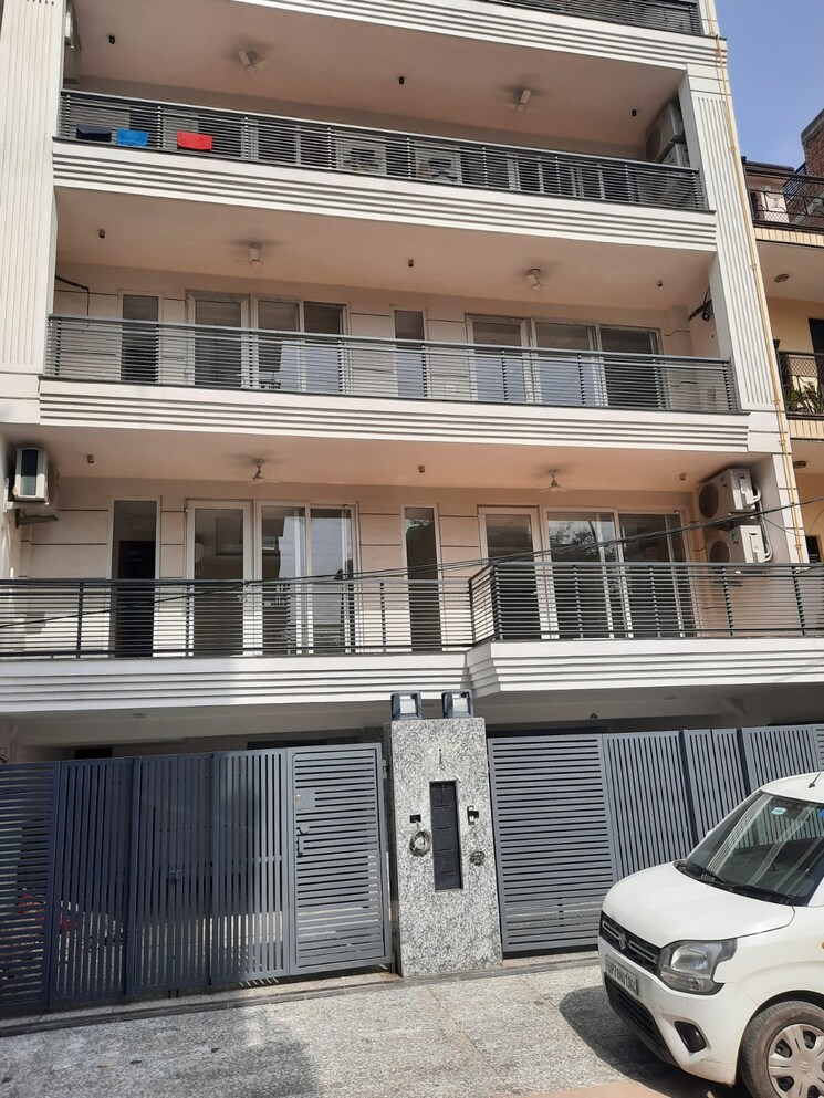 Exterior View, vasant kunj 3 Bedroom 2500 Sq.Ft. Builder Floor In Vasant Kunj Delhi 8717639