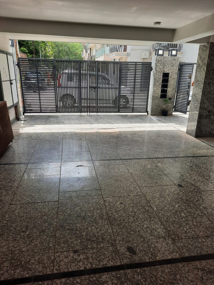 Balcony, vasant kunj 3 Bedroom 2500 Sq.Ft. Builder Floor In Vasant Kunj Delhi 8717639