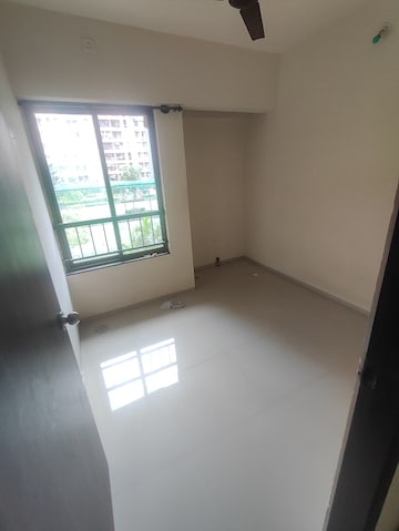 Room in 2 BHK Apartment at Rustomjee Virar Avenue L1 L2 And L4 Wing G, Virar West – for Rent