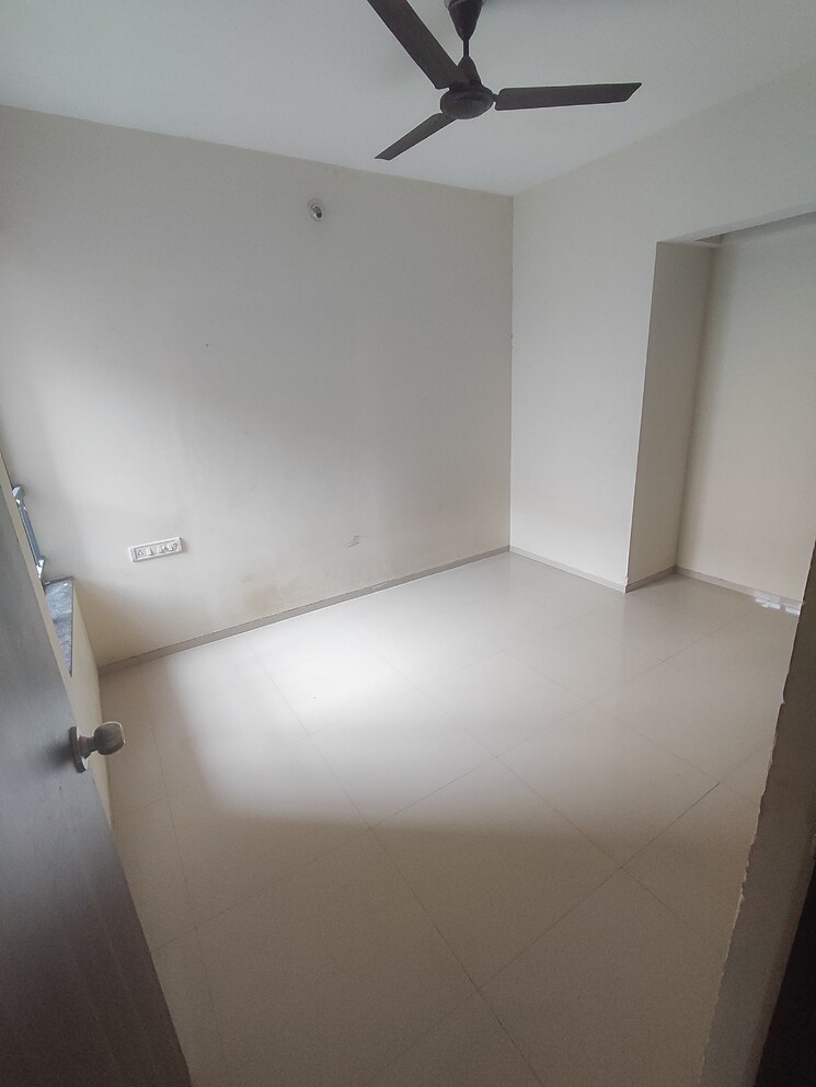 Room, rustomjee-virar-avenue-l1-l2-and-l4-wing-g 2 Bedroom 860 Sq.Ft. Apartment In Virar West Palghar 8717658