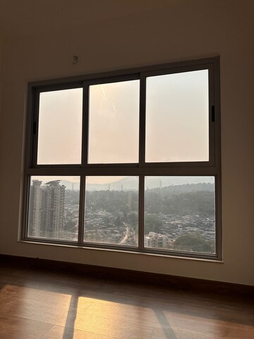 Room in 3 BHK Apartment at Piramal Revanta Tower 3 and 4, Mulund West – for Rent