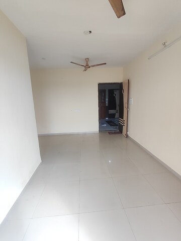 Room in 2 BHK Apartment at Kailash Tower Virar West, Virar West – for Rent