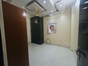 Room in 2 BHK Builder Floor at Vishwas Park – for Sale