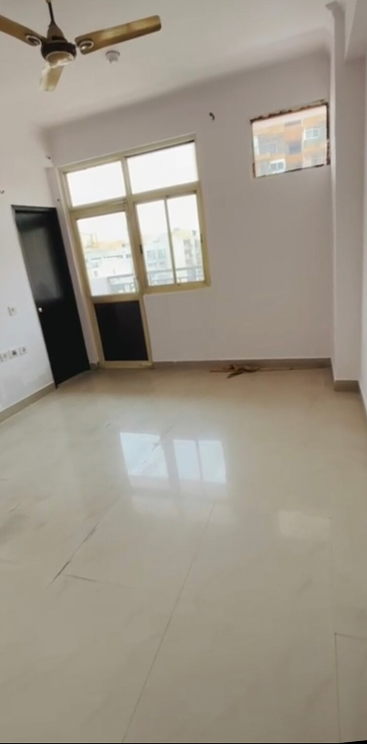 Room, gardenia-square-2 3 Bedroom 1465 Sq.Ft. Apartment In Sain Vihar Ghaziabad 8717731