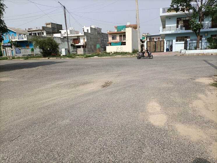 Exterior View, bptp-parklands  2250 Sq.Ft. Plot In Sector 76 Faridabad 8717785