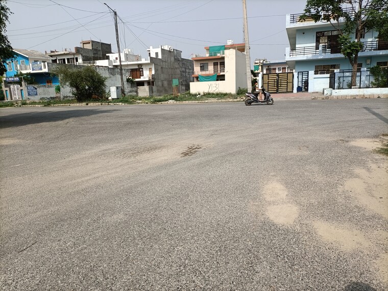 Exterior View, bptp-parklands  2250 Sq.Ft. Plot In Sector 76 Faridabad 8717785