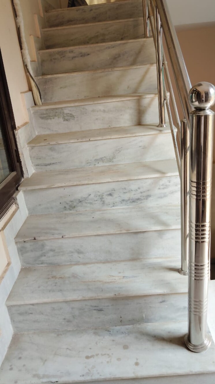 undefined, indira nagar 3 Bedroom 2000 Sq.Ft. Independent House In Indira Nagar Lucknow 8717769