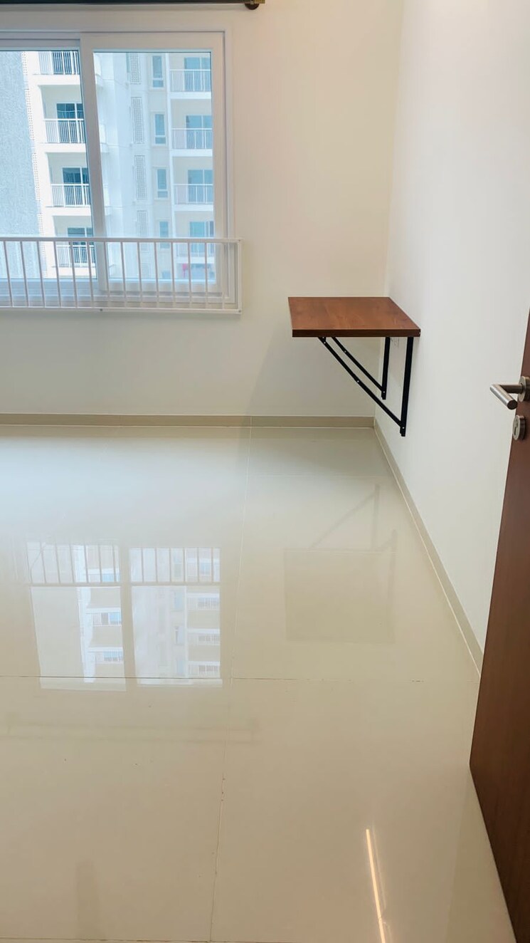 Room, l-t-raintree-boulevard 3 Bedroom 1935 Sq.Ft. Apartment In Hebbal Bangalore 8717783