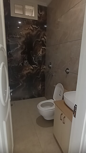 Bathroom in 2.5 BHK Builder Floor at Ashok Nagar – for Rent