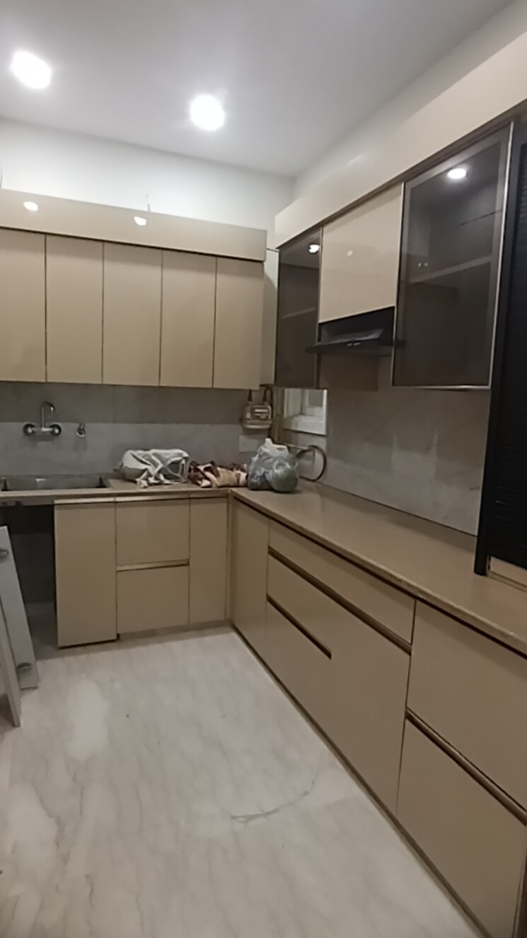 Kitchen, ashok nagar 2.5 Bedroom 900 Sq.Ft. Builder Floor In Ashok Nagar Delhi 8717899