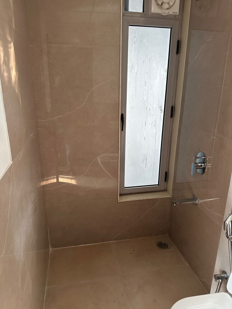 Bathroom, piramal-revanta-tower-2 3 Bedroom 1033 Sq.Ft. Apartment In Mulund West Mumbai 8717829