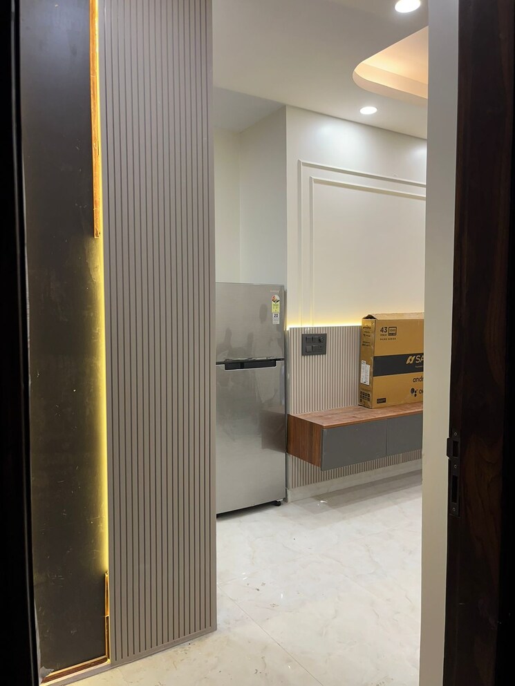 Bathroom, global-foyer 2 Bedroom 950 Sq.Ft. Builder Floor In Sector 43 Gurgaon 8717842