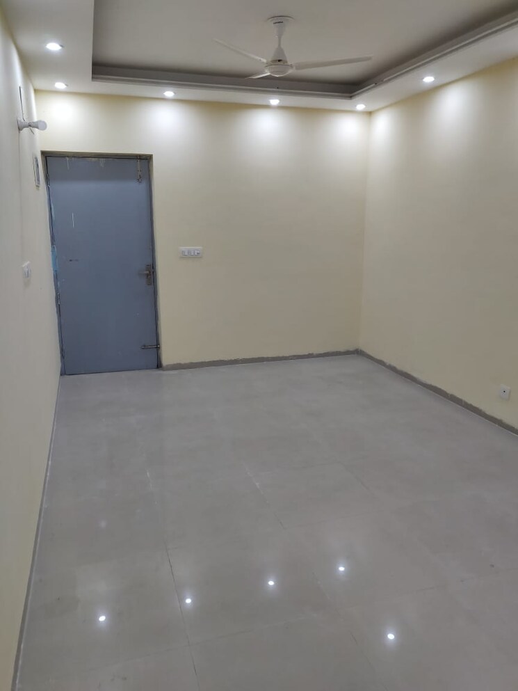Room, adani-aangan-arcade 1 Bedroom 350 Sq.Ft. Apartment In Sector 88a Gurgaon 8717847