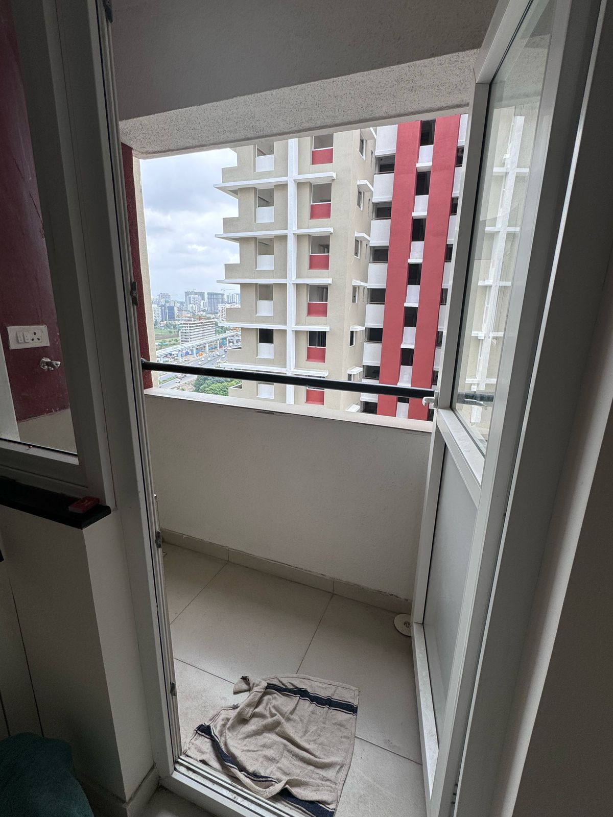 2 BHK Apartment For Rent in Goel Ganga Acropolis