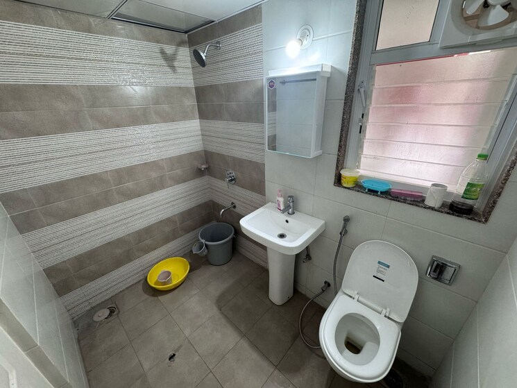 Bathroom, goel-ganga-acropolis 2 Bedroom 787 Sq.Ft. Apartment In Baner Pune 8717854