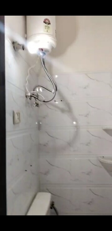 Bathroom in 1 BHK Independent House at Lajpat Nagar 4 – for Rent