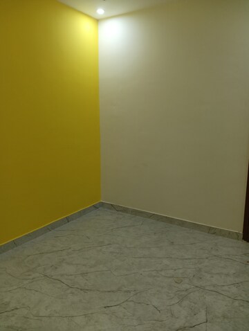 Room in 2 BHK Villa at Chinhat – for Sale