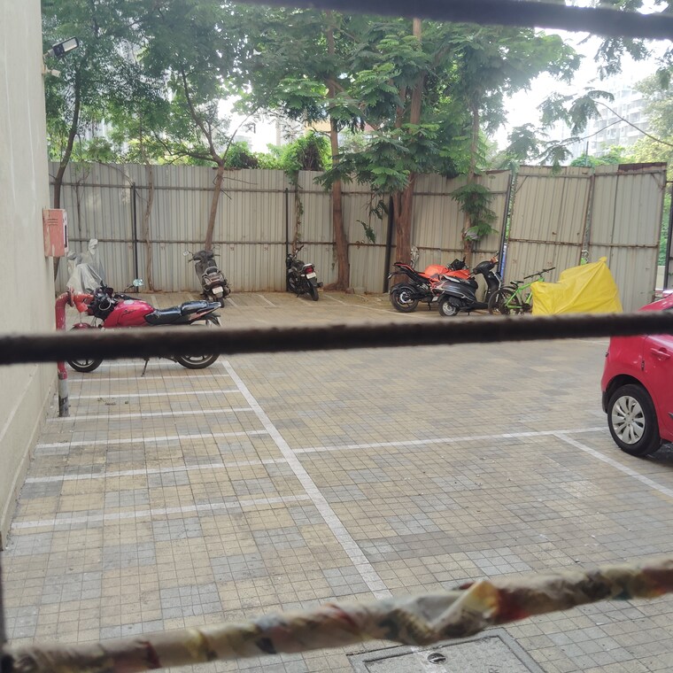  Parking, poonam-pallazo 1 Bedroom 555 Sq.Ft. Apartment In Nalasopara West Palghar 8717887