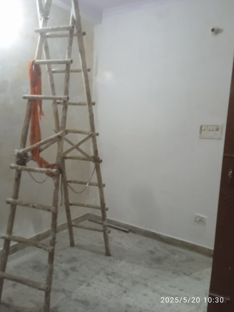 Room, new ashok nagar 2 Bedroom 500 Sq.Ft. Builder Floor In New Ashok Nagar Delhi 8717905