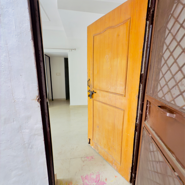 Room, sector 16b dwarka 1 Bedroom 70 Sq.Yd. Apartment In Sector 16b Dwarka Delhi 8717911