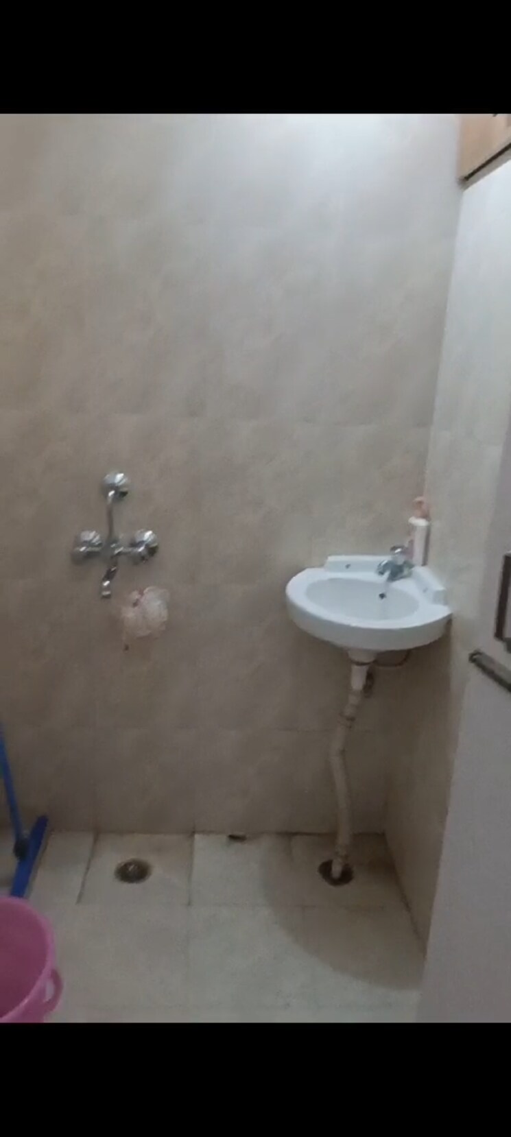 Bathroom, avl-36-gurgaon 1 Bedroom 406 Sq.Ft. Apartment In Sector 36 Gurgaon 8717919