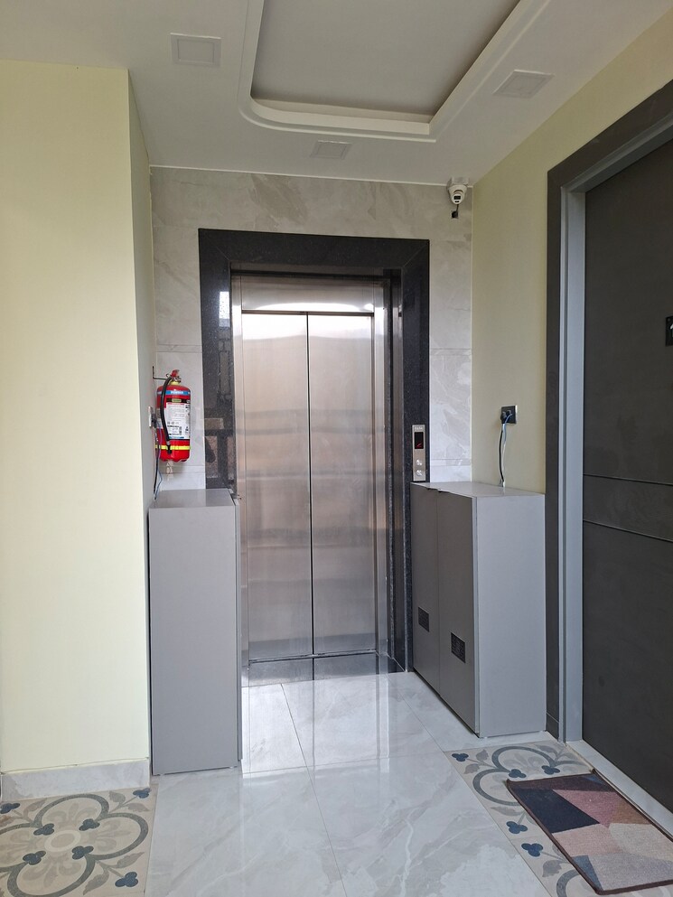 undefined, rwa-apartments-sector-26 2.5 Bedroom 250 Sq.Mt. Builder Floor In Sector 26 Noida 8718036