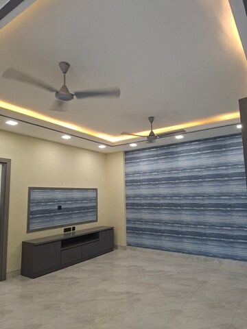2.5 BHK Builder Floor For Rent in RWA Apartments Sector 26, Sector 26