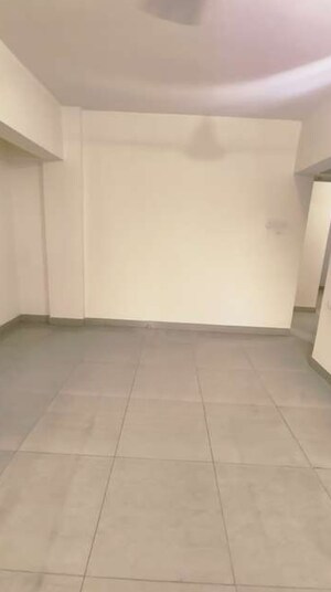 Room in 2 BHK Apartment at Runwal Estate Phase 2, Ghodbunder Road – for Sale