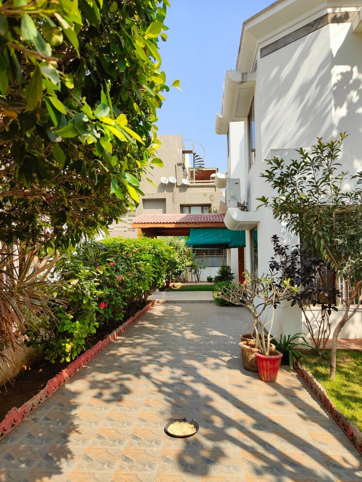 Balcony, ambli 4 Bedroom 3960 Sq.Ft. Villa In Ambli Ahmedabad 8717947
