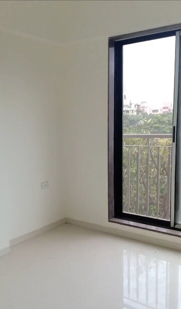 Room in 3 BHK Apartment at Dharma Pratap  Apartment, Ghatkopar East – for Rent