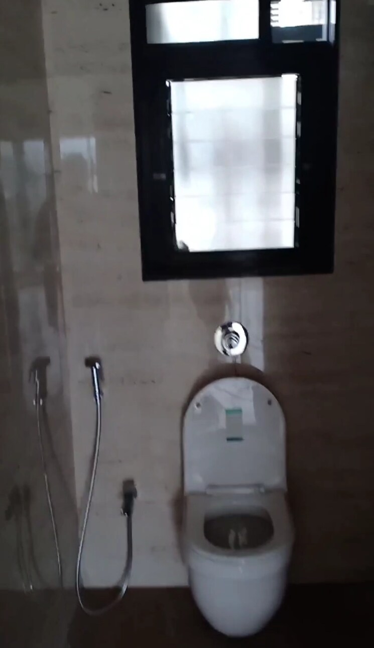 Bathroom, dharma-pratap-apartment 3 Bedroom 1040 Sq.Ft. Apartment In Ghatkopar East Mumbai 8717966