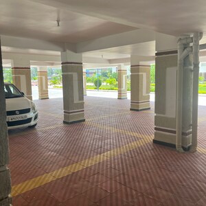Parking in 3 BHK Apartment at Samhita Splendid Homes, Tadepalli – for Sale