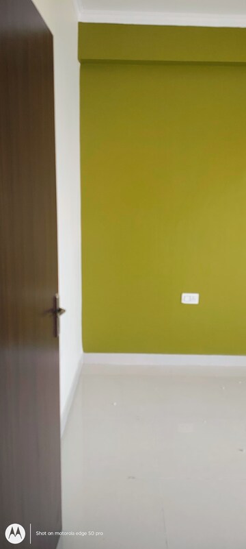 Room in 2 BHK Apartment at Touchwood The Woods Naubasta, Naubasta Kala – for Rent