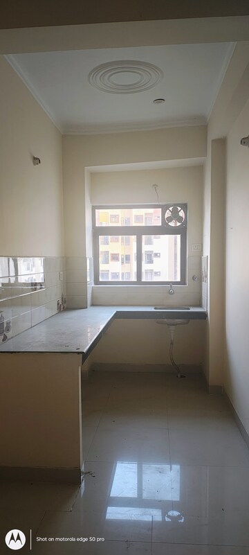 Room in 2 BHK Apartment at Touchwood The Woods Naubasta, Naubasta Kala – for Rent