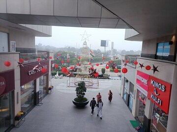 Shop – Exterior View View at Elan Mercado, Sector 80 - for Rent