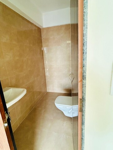 Attached Bathroom in 2.5 BHK Apartment at Sheth Vasant Lawns, Laxmi Nagar – for Sale