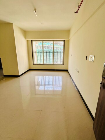 2.5 BHK Apartment For Sale in Sheth Vasant Lawns, Laxmi Nagar