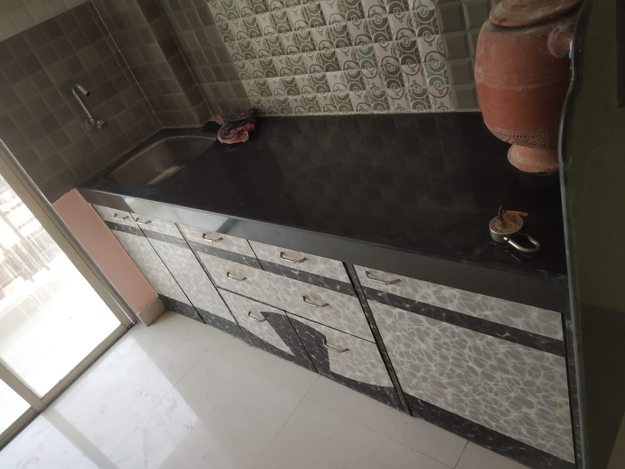 1 BHK + Extra Room Apartment For Rent in Dhanshree Galaxy