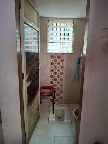 Bathroom in 1 BHK Apartment at Dombivli East – for Rent